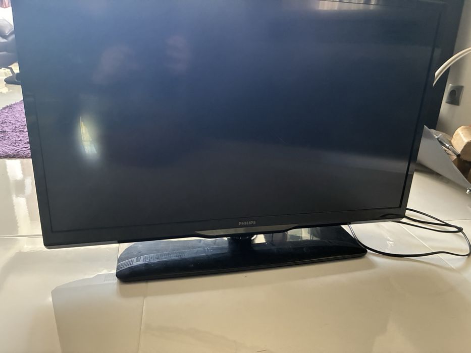 Телевизор Philips 32 инча