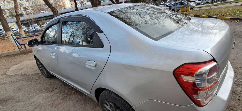 Продаётся автомобиль