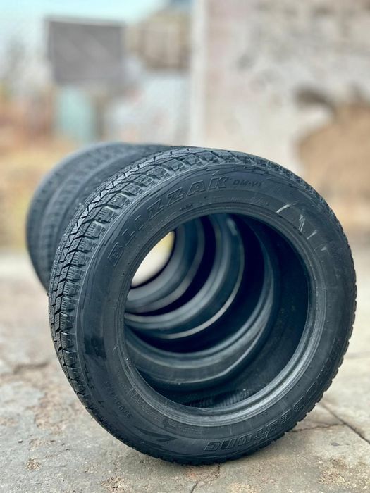 225/60/17 Bridgestone Blizzak