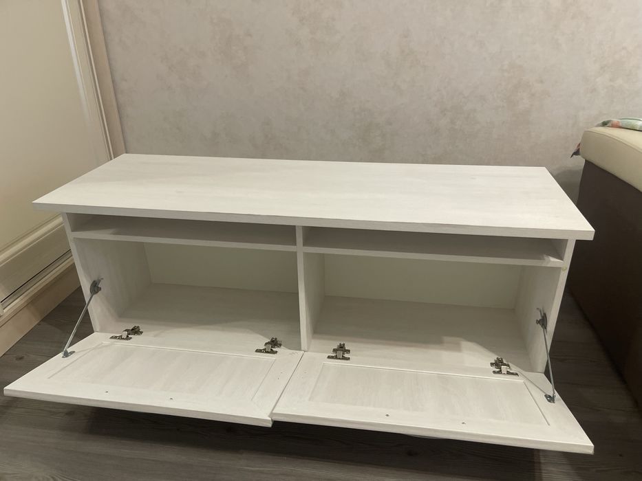 Комод в гостинную под телевизор