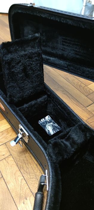 Твърд кейс/куфар за класическа китара