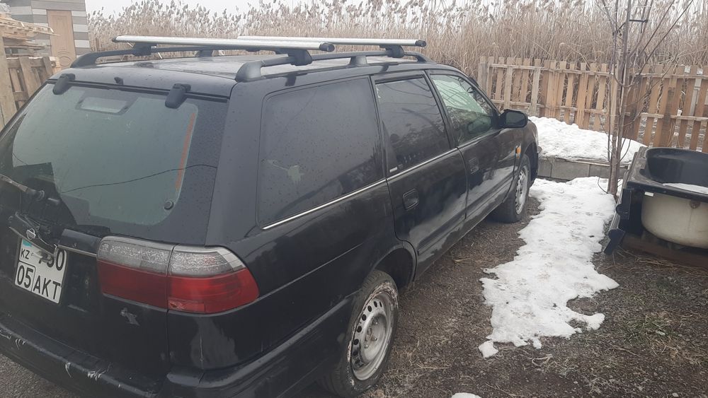 Ниисан авенир 1997