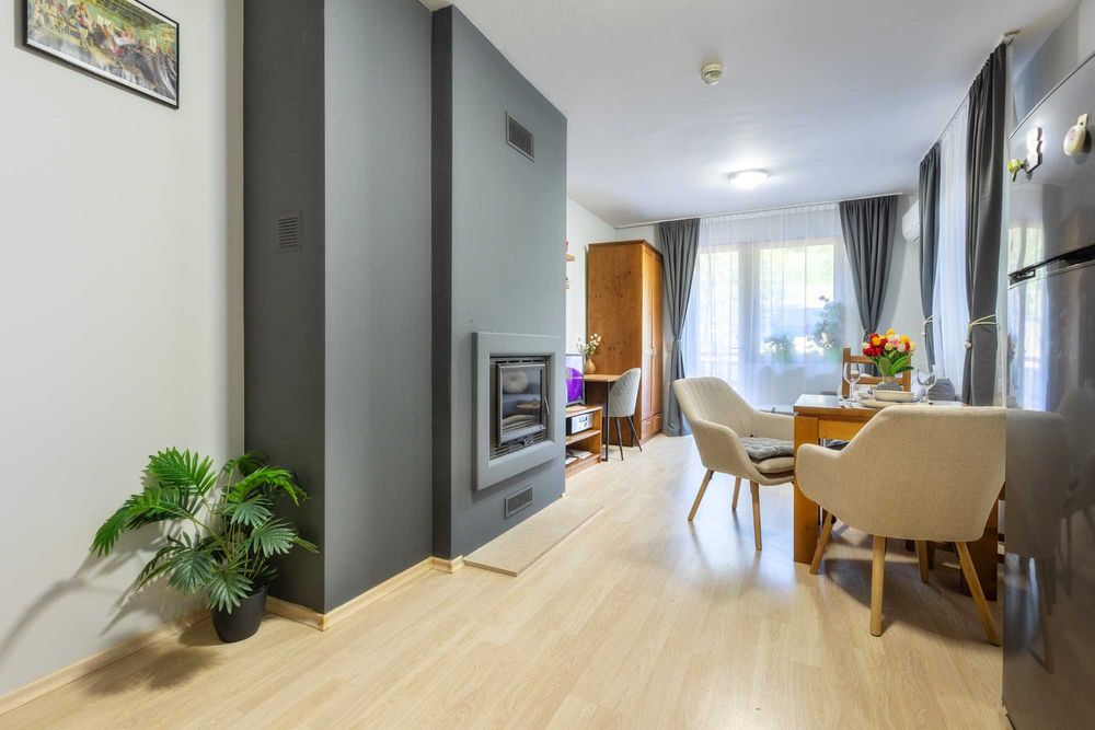 Двустаен апартамент в планината за нощувки с камина, веранда, BBQ,вана