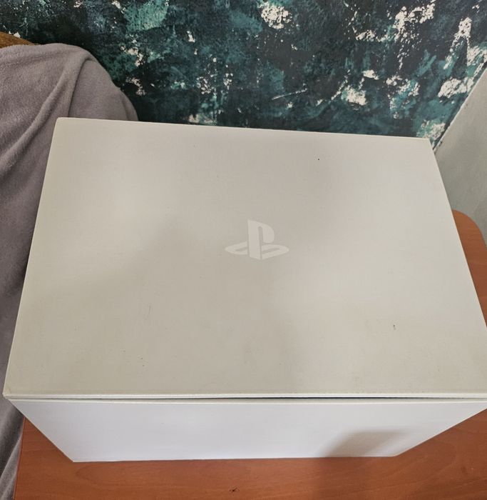 PlayStation VR (PSVR) комплект – работещ, с кутия