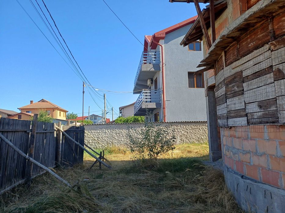 Vand casă la rosu bresti alea fulger