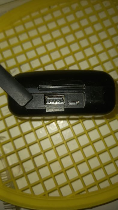 Simsiz quloqchin  holtai yaxshi ishaltigan lekin ovozi yaxshi