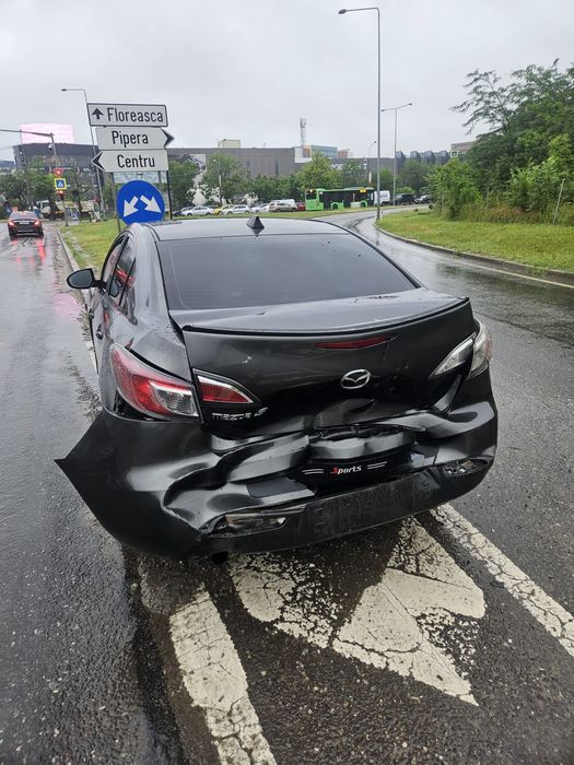 Mazda 3, 2011, 1.6 disel, 115 cp - Avariată, de vânzare