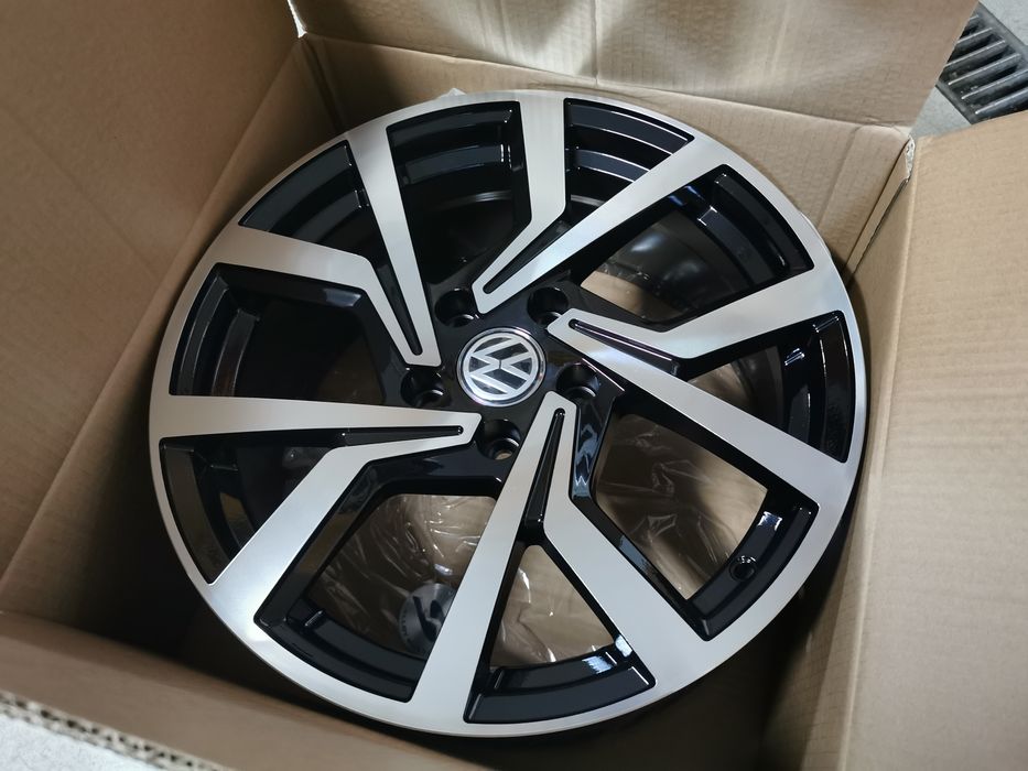 Vand jante de aliaj pentru vw pe 17 marca silver line model Victoria