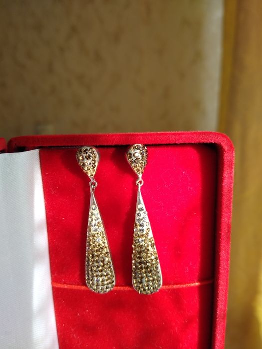 Серьги серебряные.