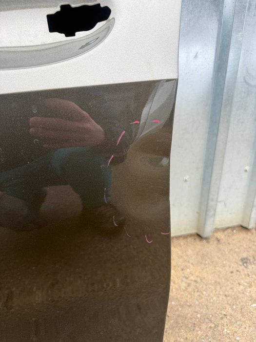 Usa stanga fata mic defect vezi poza Bmw X5 G05 345436456456