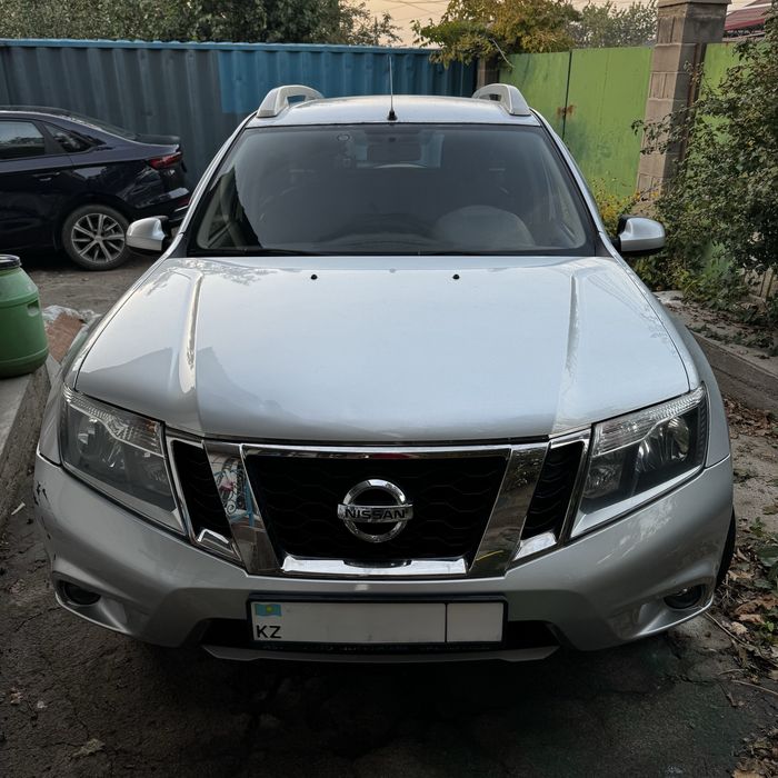 Nissan Terrano 2017 2.0 AT