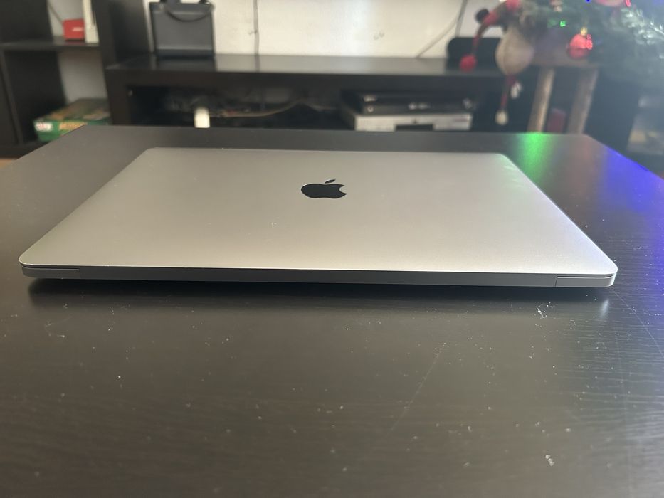 Macbook Pro 13" A1708 i5 8 GB RAM SSD 256 GB