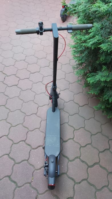 Trotineta electrică nouă