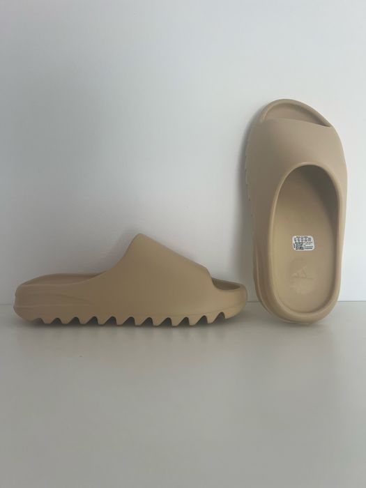 Yeezy Slide Desert Sand