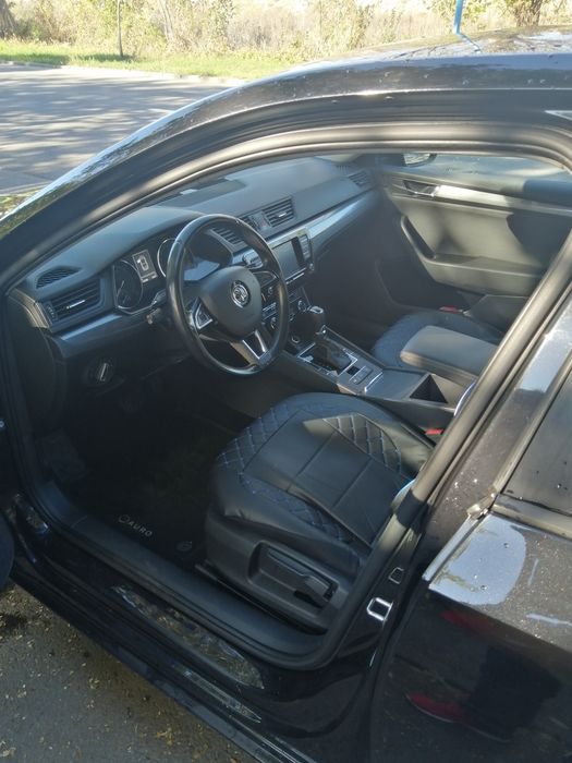 Vând Skoda Superb 2.0l tdi dsg 170cp.