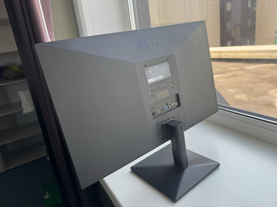 Монитор LG 22MK400H-B