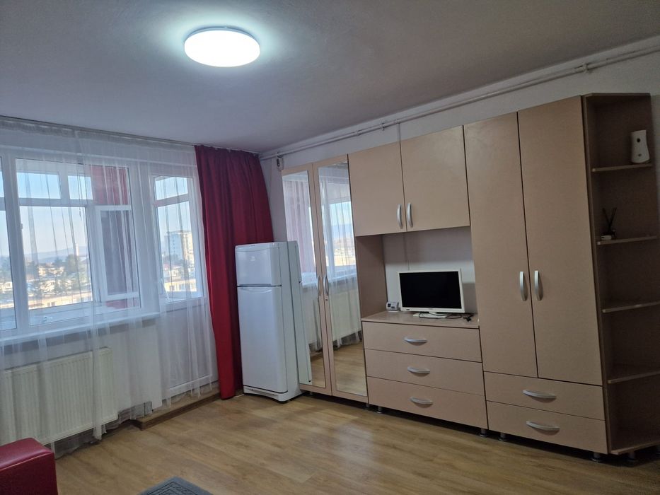 Garsonieră de închiriat