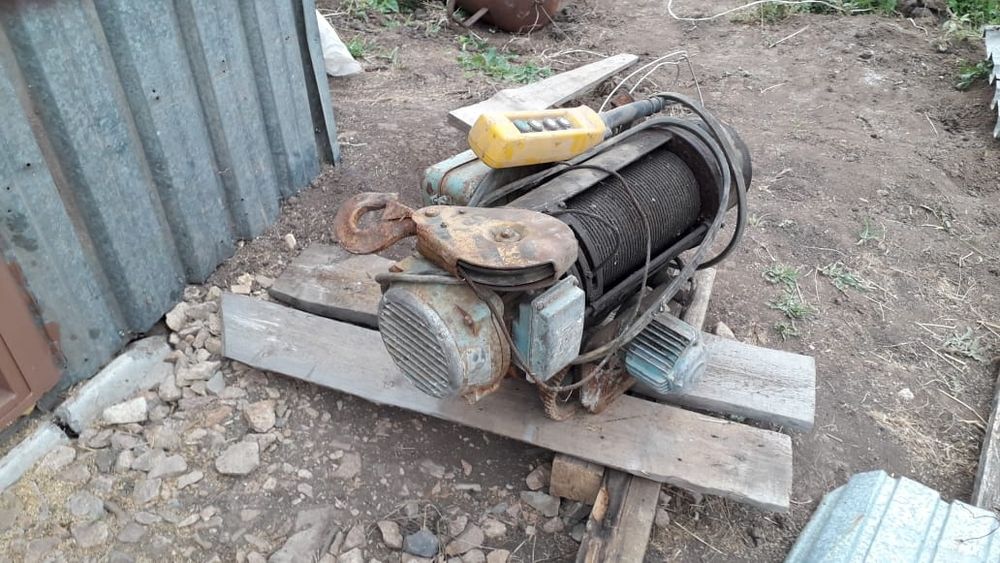 Продам электро таль 0,5 тонн