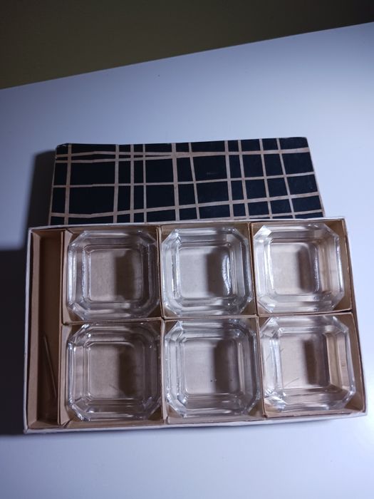 Set vechi pt servit dulceata