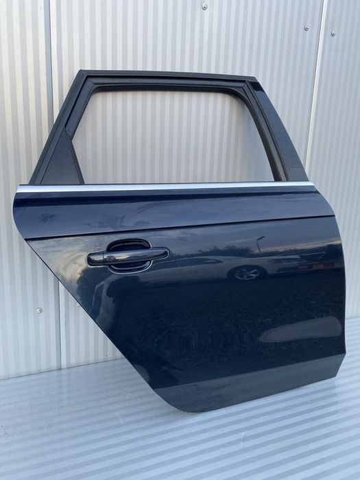 Usa dr spate Audi A4 B8 Facelift cod culoare LX5R 2012-2015