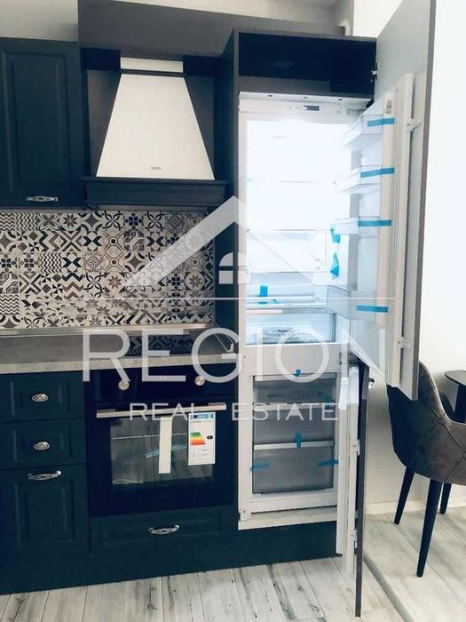 Дава се под наем Двустаен апартамент в Варна, Бриз - 65 кв.м за 408 € - Снимка #1