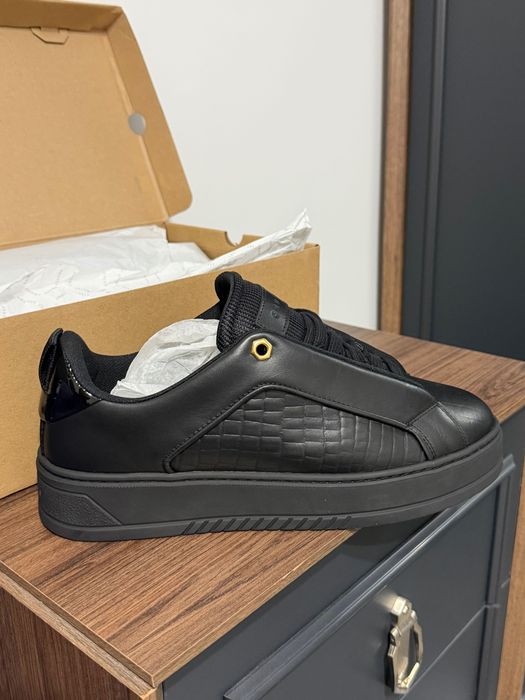 Продавам чисто нови мъжки маратонки Cruyff Masalto XL