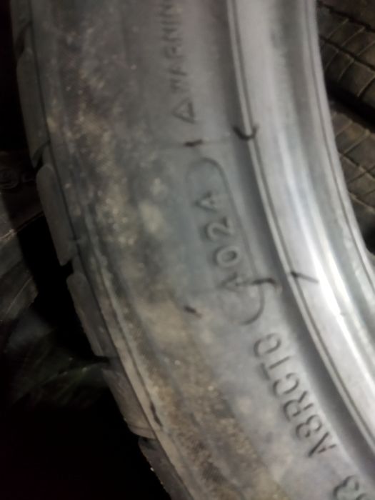 Шины новые 245/40/17