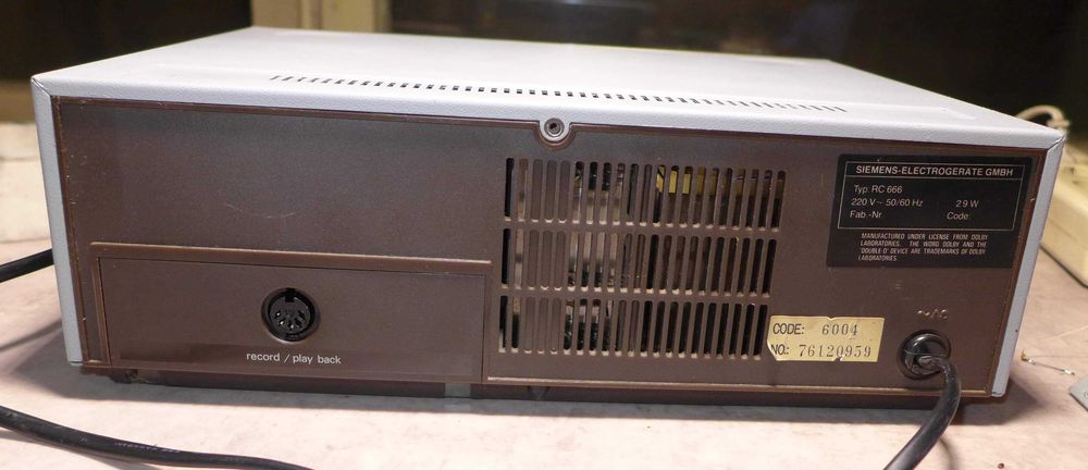 За майстора :Работещ  МАЛЪК касетен дек за части Siemens RC666