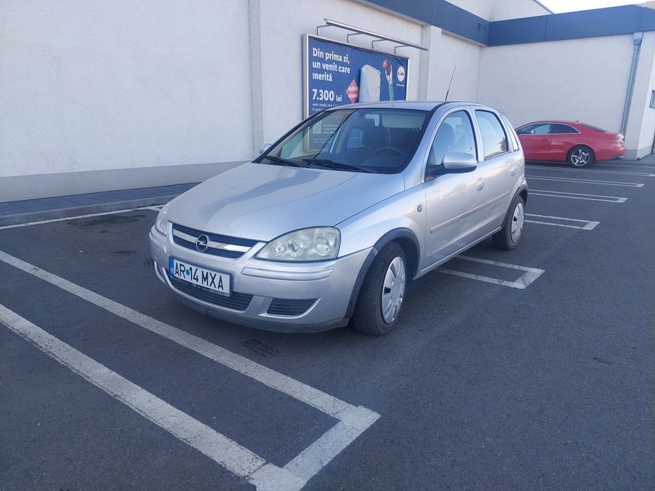 Vând  Opel  Corsa 1,2 ( benzină )