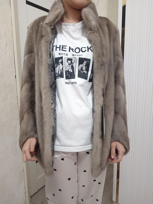 Продам новую шубу