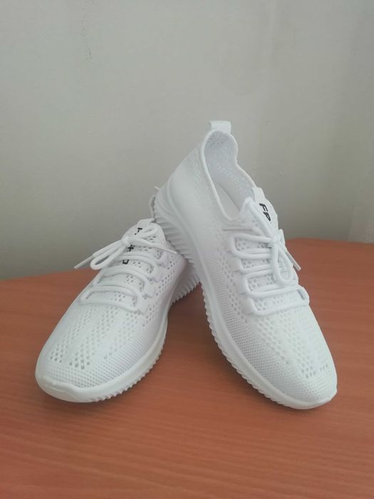 Дамски маратонки 36 размер, нови
