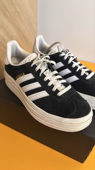 Adidas gazelle bold
