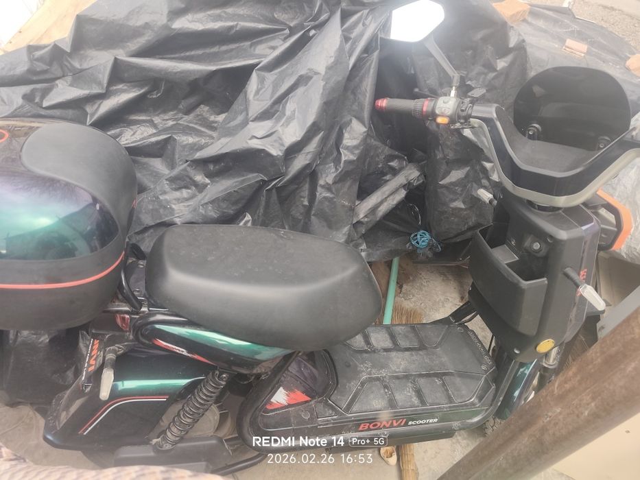 Skuter bonvi sotiladi