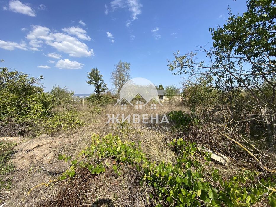 Продавам парцел в с.Константиново, площ 500 кв.м