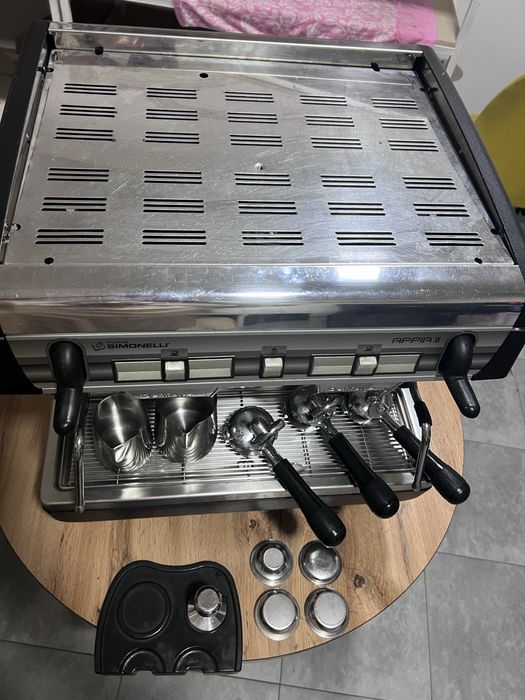 Кофемашинка Simonelli Nuava Appia II б/у