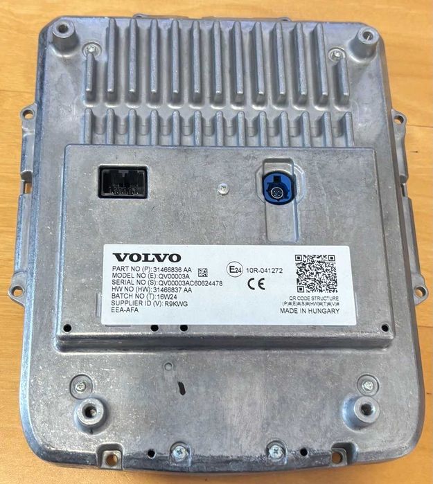 Ecran / display central Volvo Sensus (XC90/XC60/S90/V90) 2015–2022 — DEFECT, piese/reparat