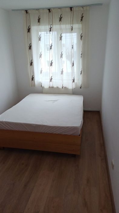 Apartament de inchiriat  ( MOMENTAN REZERVAT)