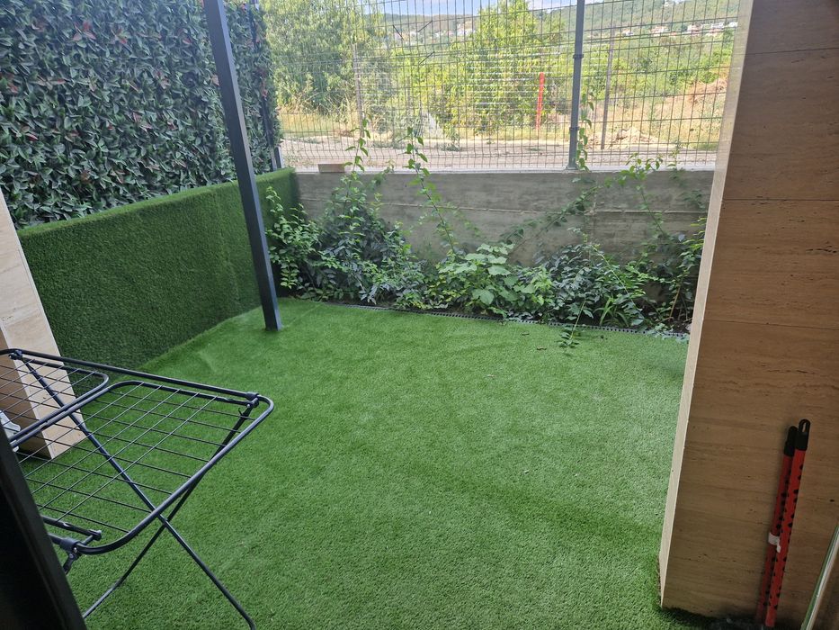 Дава се под наем Тристаен апартамент в Варна, м-т Траката - 100 кв.м за 816 € - Снимка #2