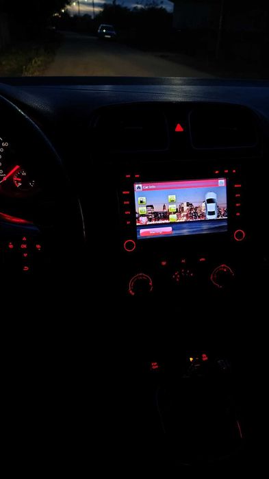 Volkswagen Golf 6 1.6 TDI 105CP+ (Soft) - pachet GTI interior-exterior