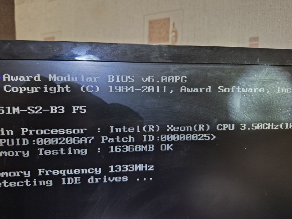 Компьютер игровой
Intel(R) Xeon(R) CPU E31270  Rx 580 8gb