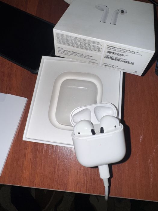 Airpods 1 итд  эйрподсы про ушки