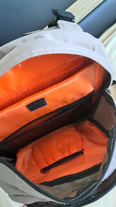 Ученическа раница Kirkens Bymisjon и Малка раничка Lol на Busquets