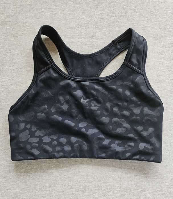 Bustiere Nike, Puma, adidas, o pereche de 2 Bustiere= 80 ron