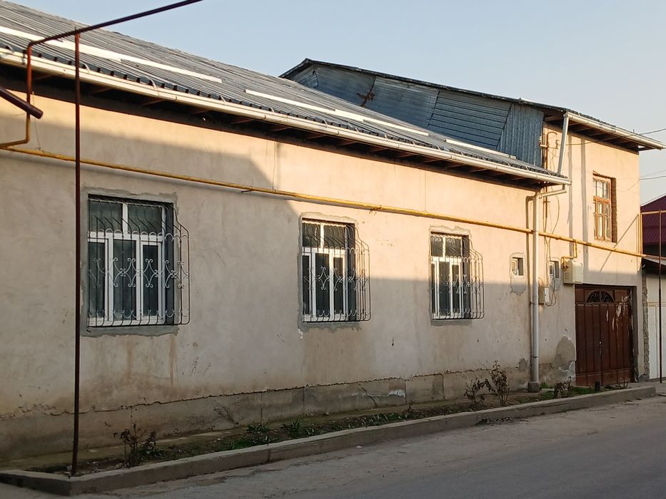 Бектемир тумани.6 соток 4хона.энига: 20метр.буйига:30 метр.