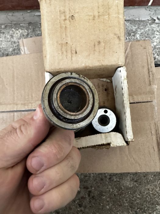 Set pivoti ARO L25 benzină, IMS