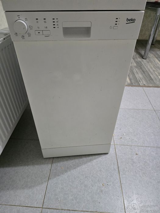 Продам посудомоечную машину Beko