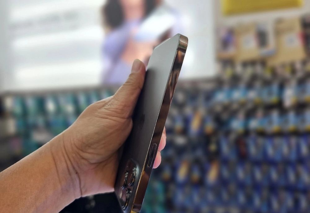 Срочно продам iPhone 13 Pro