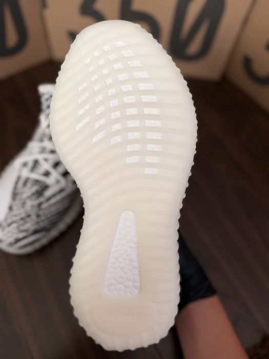 Adidas Yeezy Zebra 350