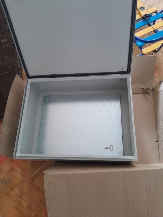 Продаётся корпус для электрощитов новая