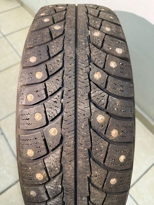 Зимние шипованные шины